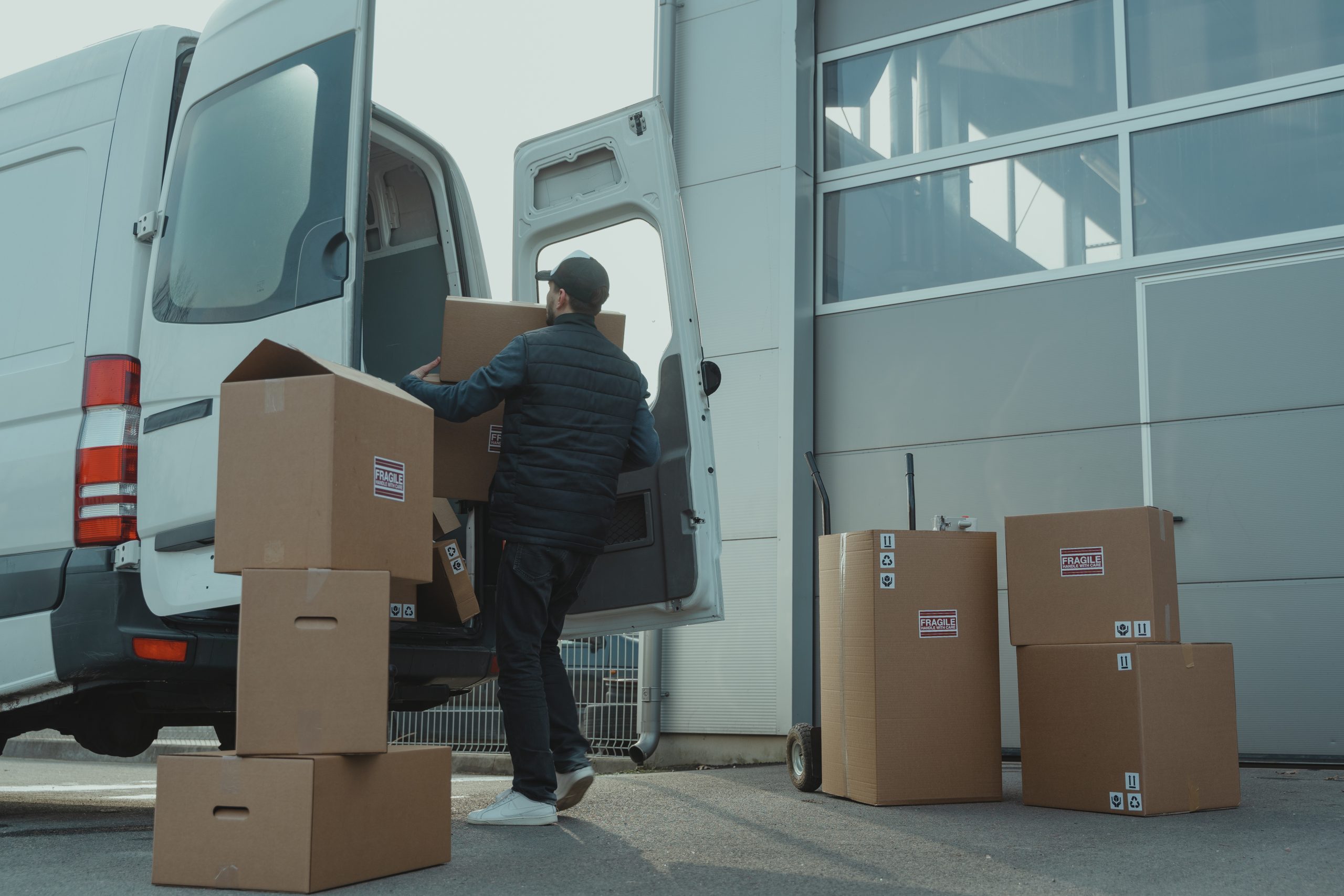 Can you hire movers just to load a truck 1 scaled